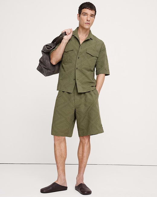 Banana Republic Relaxed-Fit Cotton Jacquard Resort Shirt — photo 4
