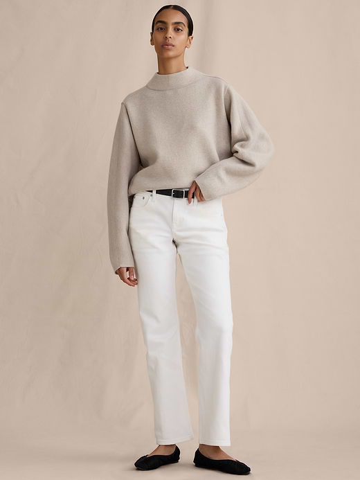 Banana Republic Low-Rise Kick-Straight Jean — photo 1