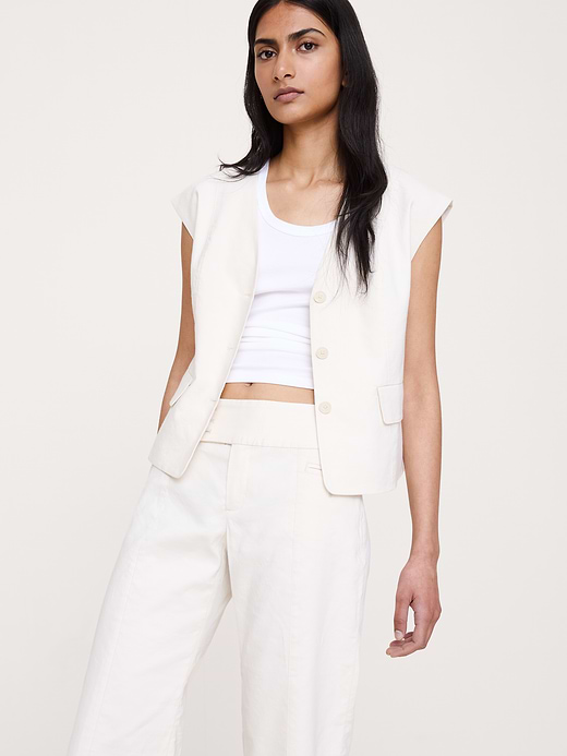 Banana Republic Low-Rise Wide-Leg Stretch Linen-Viscose Pant — photo 4