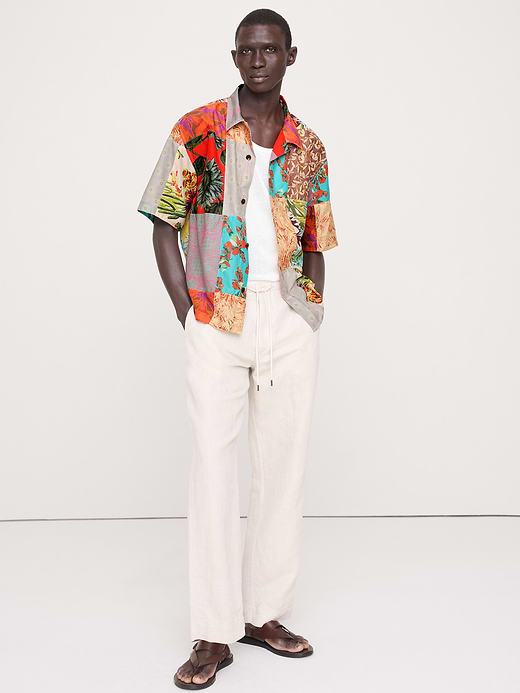 Banana Republic Relaxed-Fit Summerweight Cotton Resort Shirt — photo 4