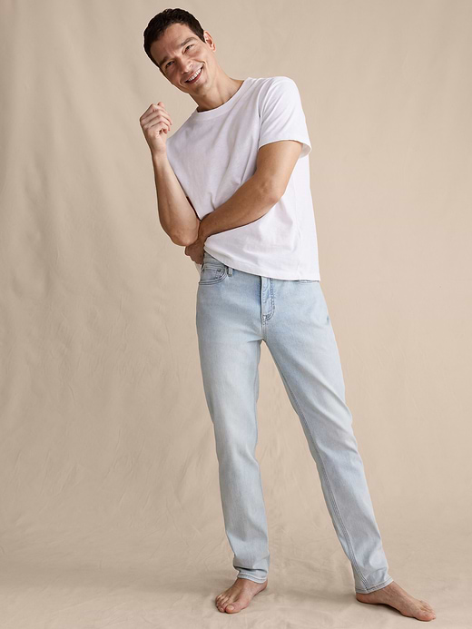 Banana Republic Athletic Luxe Traveler Jean — photo 5