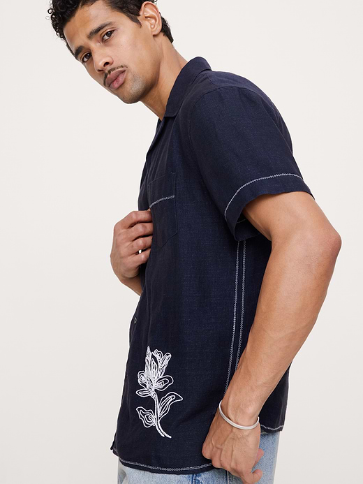 Banana Republic Standard-Fit Embroidered Linen Resort Shirt — photo 4