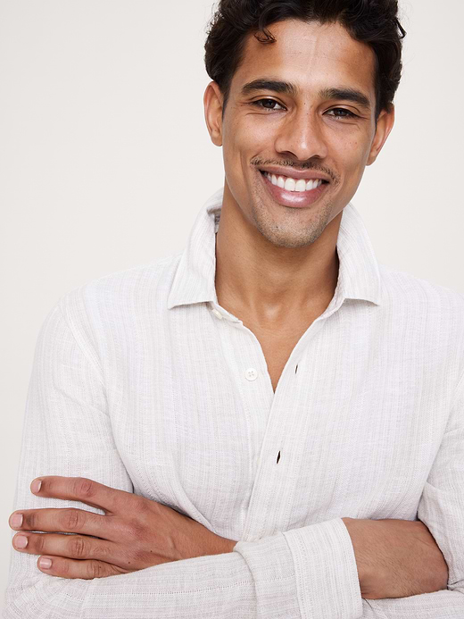Banana Republic Standard-Fit Textured Shirt — photo 1