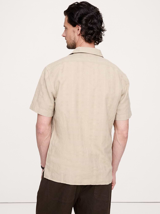 Banana Republic Standard-Fit Cotton-Linen Resort Shirt — photo 3