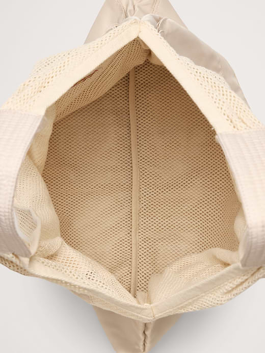 Banana Republic Heritage Mesh Tote — photo 6