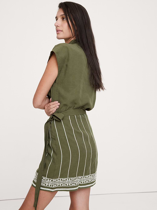 Banana Republic Embroidered Tencel™-Linen Wrap Dress — photo 3