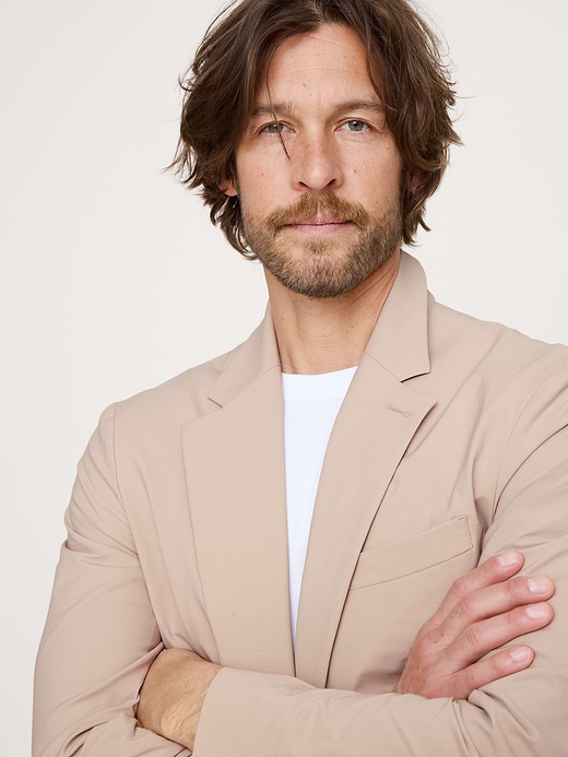 Banana Republic Tailored Slim-Fit Performance Suit Jacket — photo 4