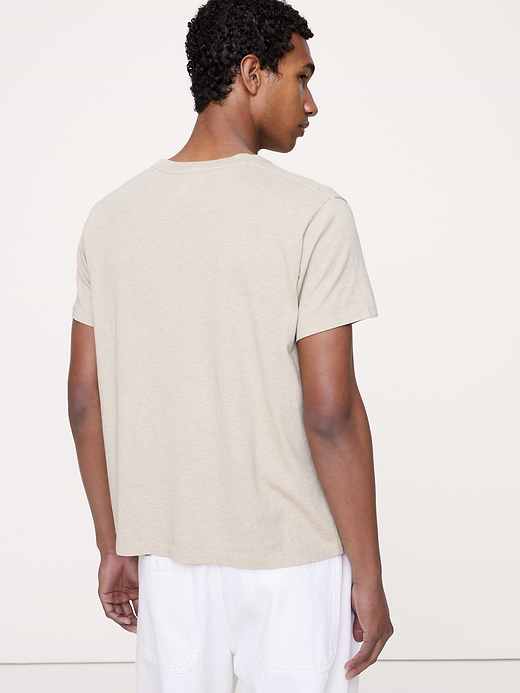 Banana Republic Archive Reissue Graphic T-Shirt — photo 3