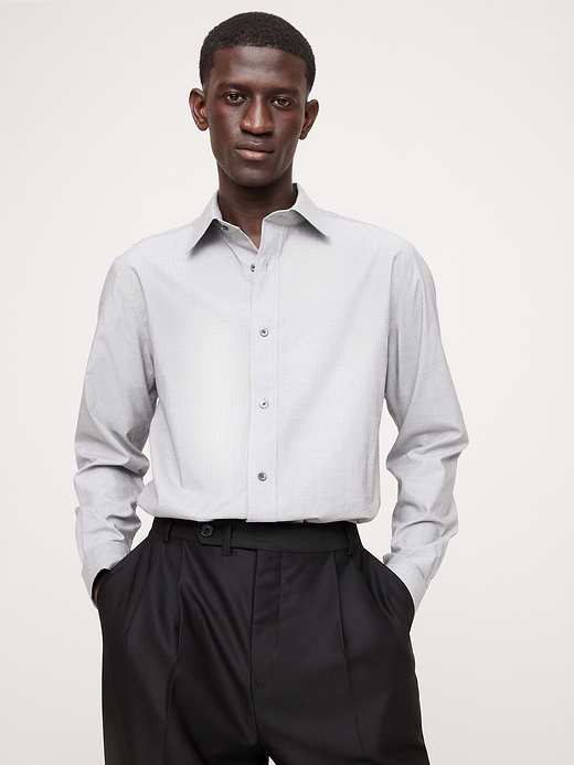 Banana Republic Standard-Fit Wrinkle-Resistant Dress Shirt — photo 1