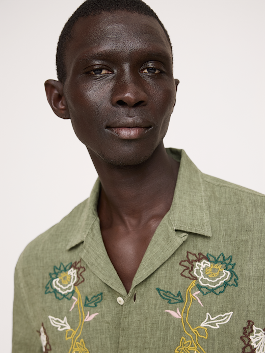 Banana Republic Standard-Fit Embroidered Linen Resort Shirt — photo 4