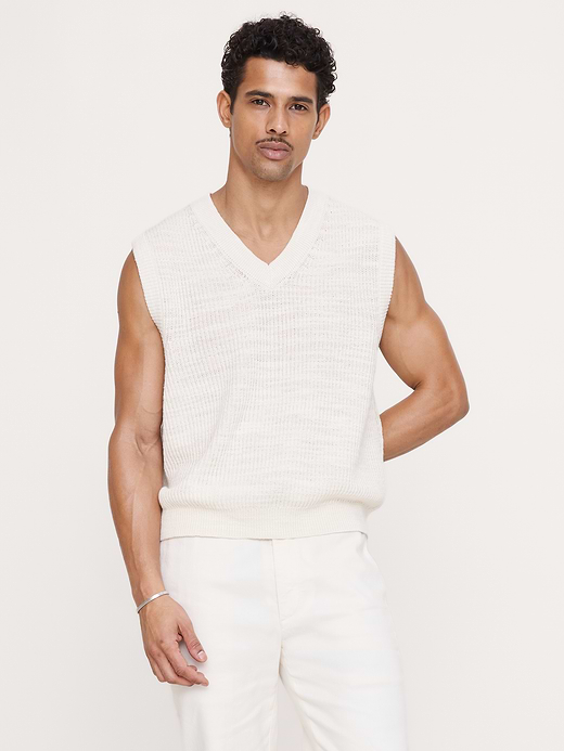 Banana Republic Cotton-Linen Slub V-Neck Sweater Vest — photo 1
