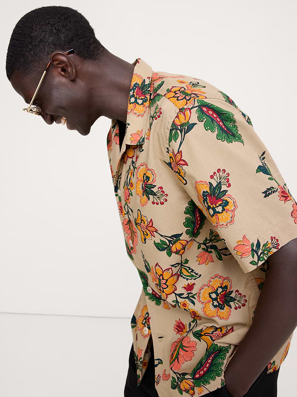 Banana Republic Relaxed-Fit Cotton Poplin Resort Shirt — photo 4