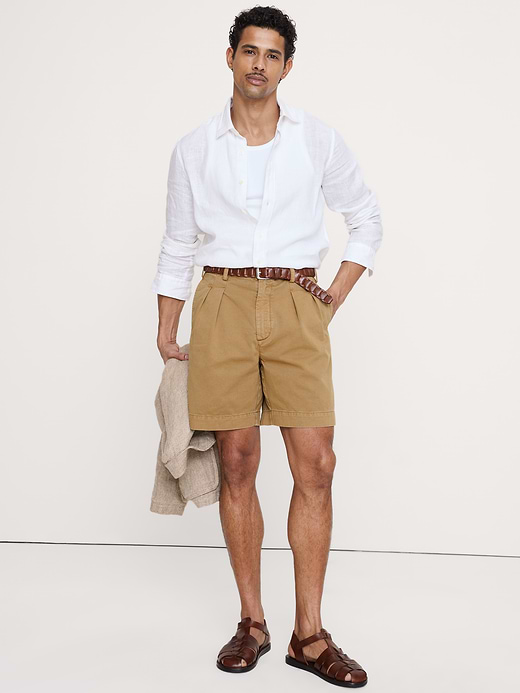 Banana Republic Archive Reissue 8" Pleated Short — photo 1