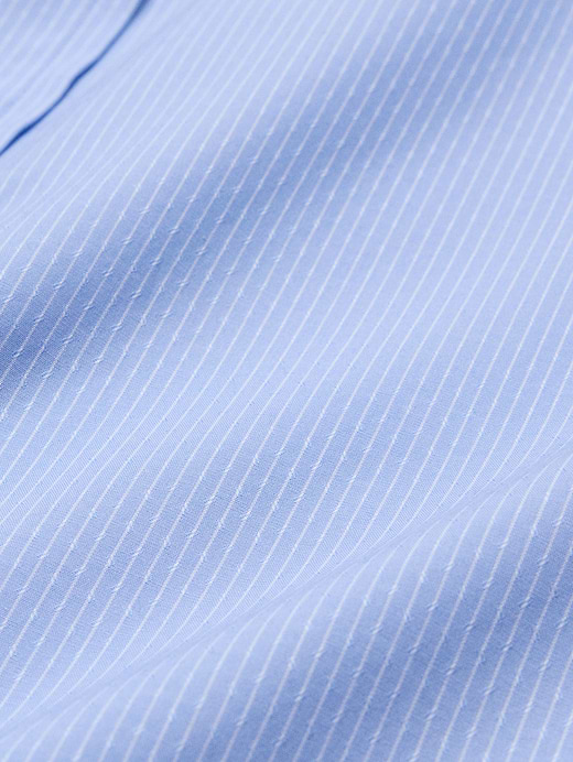 Banana Republic Standard-Fit Wrinkle-Resistant Dress Shirt — photo 4