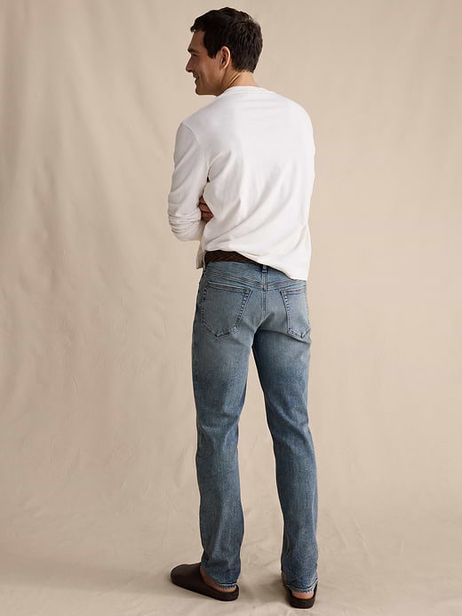 Banana Republic Slim Luxe Traveler Jean — photo 3