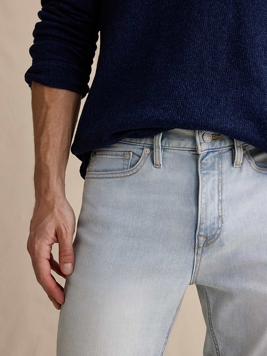 Banana Republic Straight Luxe Traveler Jean — photo 4
