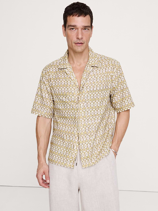Banana Republic Relaxed-Fit Seersucker Resort Shirt — photo 1