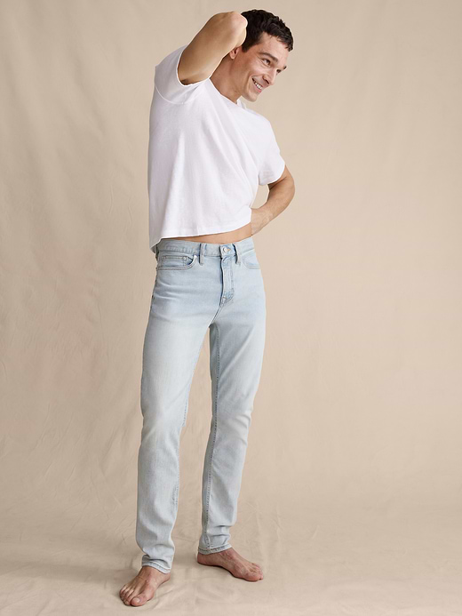 Banana Republic Straight Luxe Traveler Jean — photo 5