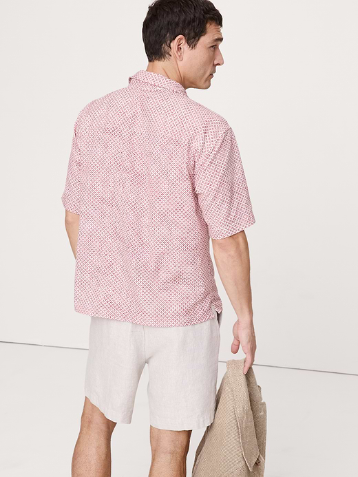 Banana Republic Relaxed-Fit Seersucker Resort Shirt — photo 3