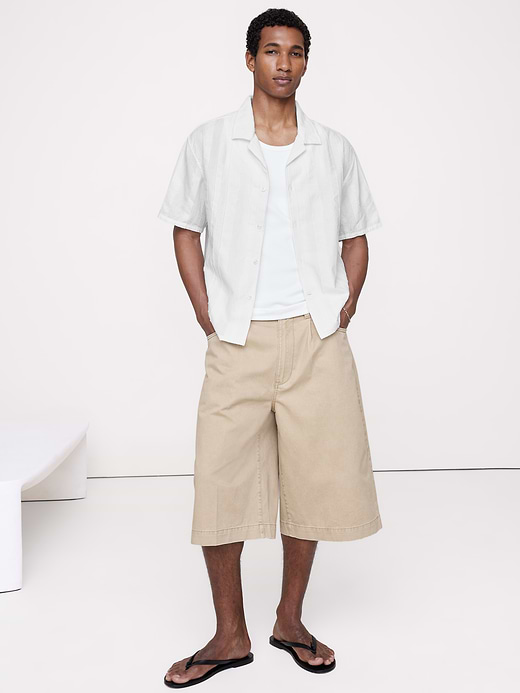 Banana Republic Relaxed-Fit Cotton-Linen Jacquard Resort Shirt — photo 4