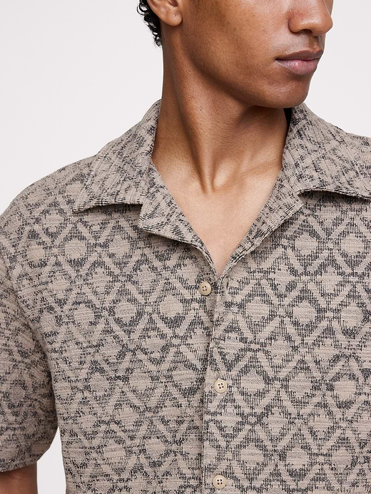 Banana Republic Jacquard Resort Shirt — photo 6