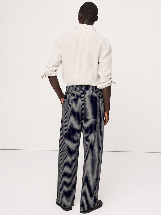 Banana Republic Relaxed Linen-Cotton Pleated Pull-On Pant — photo 3