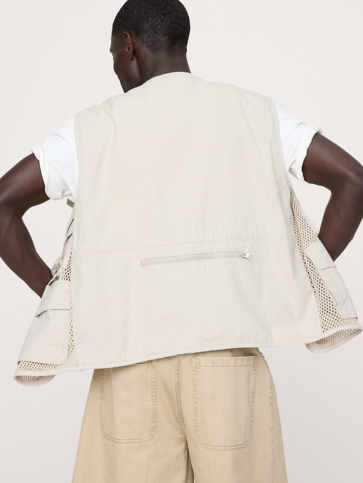Banana Republic Mesh Photojournalist Vest — photo 3