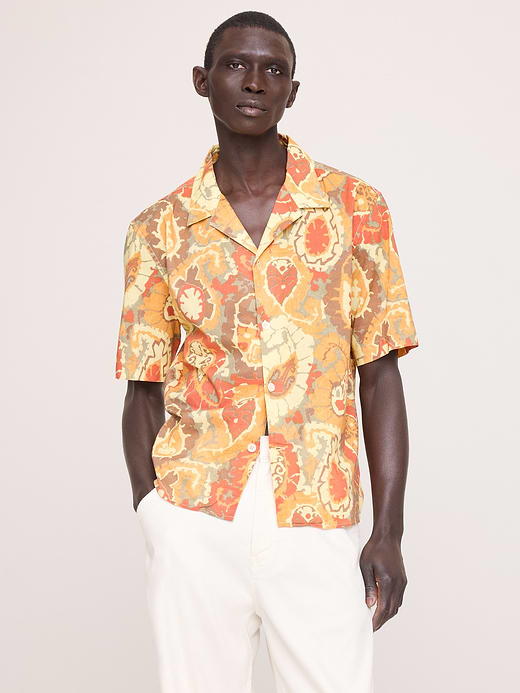 Banana Republic Relaxed-Fit Summerweight Cotton Resort Shirt — photo 1