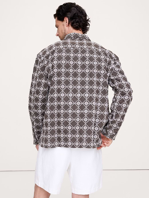 Banana Republic Relaxed-Fit Embroidered Linen Long-Sleeve Resort Shirt — photo 3