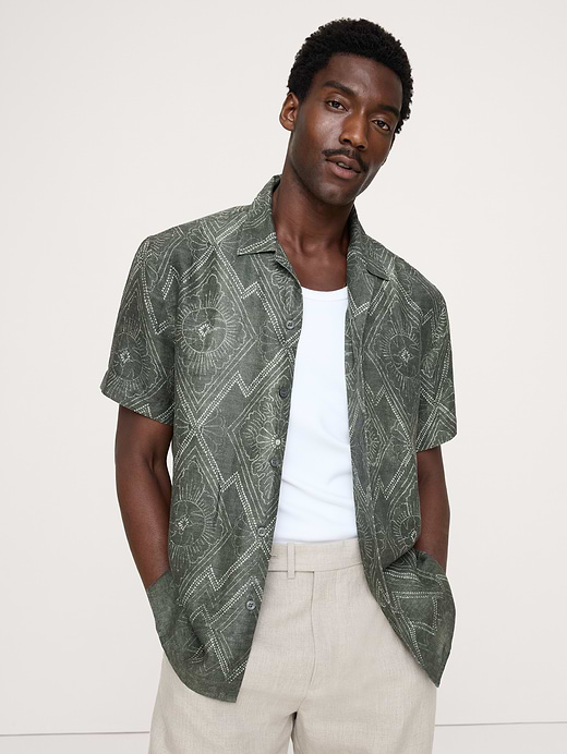 Banana Republic Standard-Fit Linen Resort Shirt — photo 1