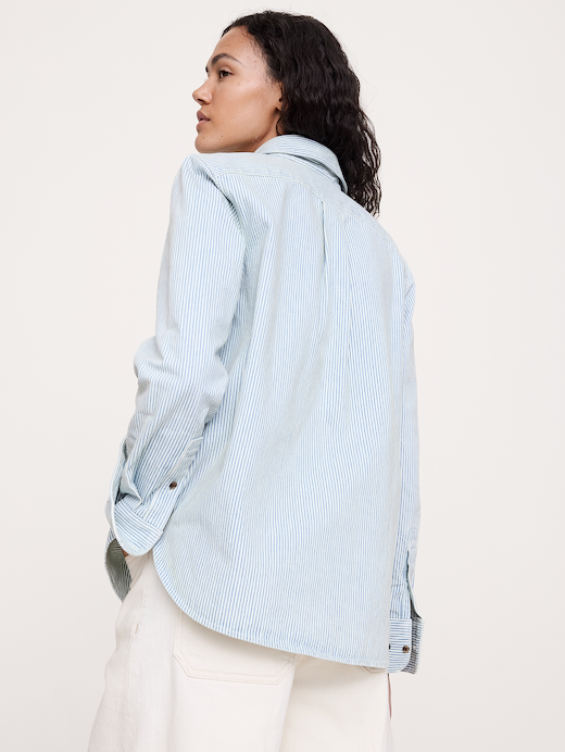 Banana Republic The Everyday Shirt in Denim — photo 3