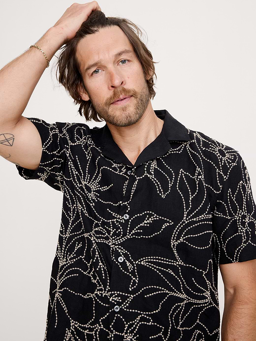 Banana Republic Standard-Fit Embroidered Linen Resort Shirt — photo 9