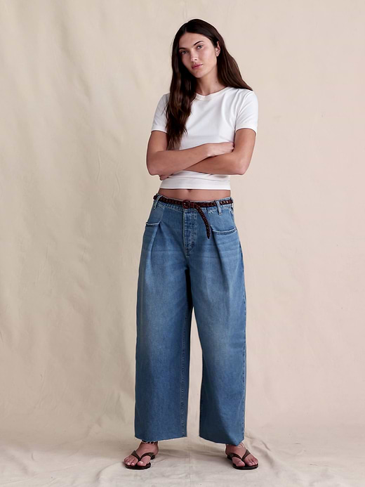 Banana Republic Mid-Rise Loose Pleated Crop Jean — photo 8