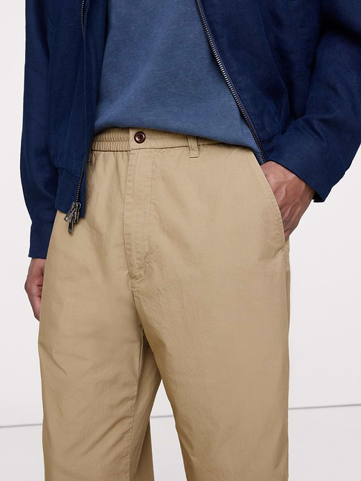 Banana Republic The Weekender Relaxed Pull-On Pant in Cotton — photo 4