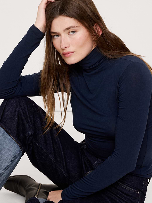 Banana Republic Luxe Wool-Blend Turtleneck T-Shirt — photo 1