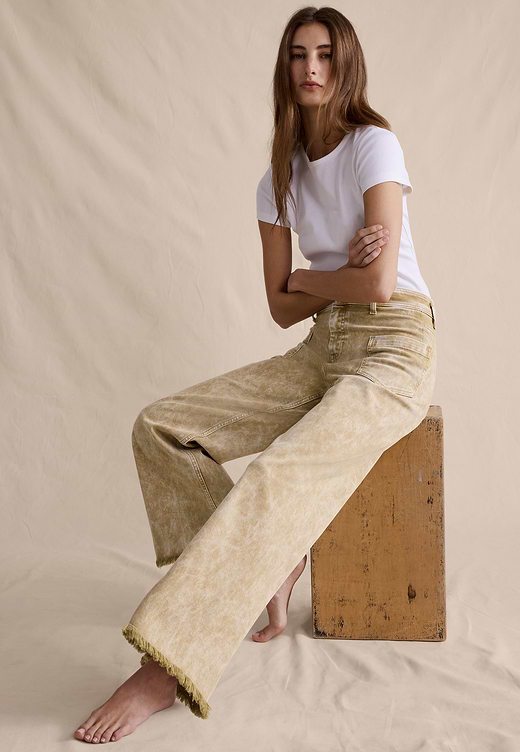 Banana Republic High-Rise Wide-Leg Jean with Raw Hem — photo 8