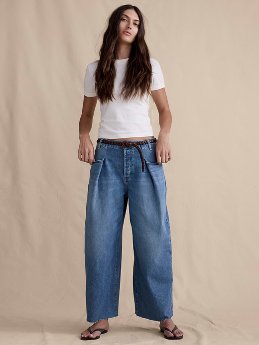 Banana Republic Mid-Rise Loose Pleated Crop Jean — photo 1