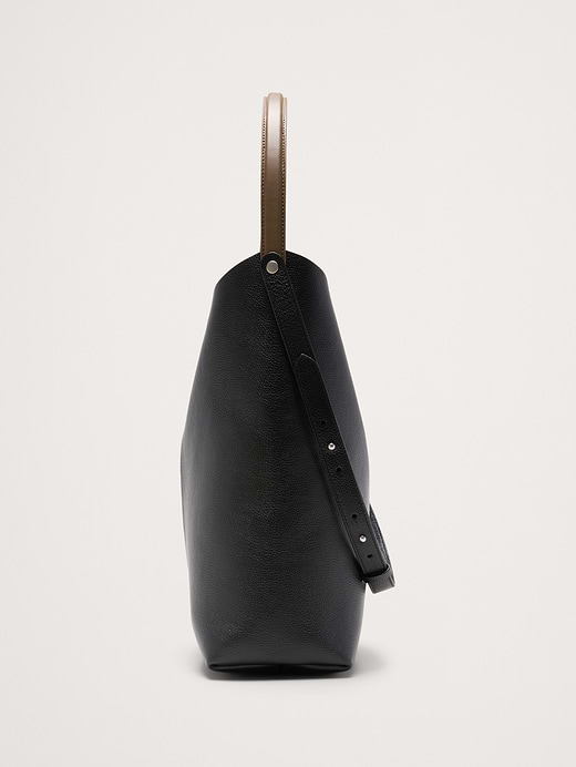 Banana Republic Slouchy Vida Italian Leather Bag — photo 4