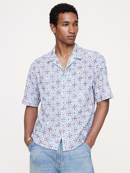 Banana Republic Relaxed-Fit Seersucker Resort Shirt — photo 1