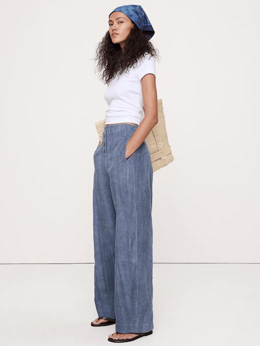 Banana Republic High-Rise Relaxed Barrel Ramie-Cotton Pant — photo 1