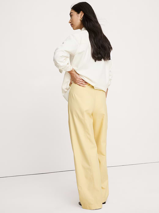 Banana Republic Ultra-High Rise Barrel Soft Chino — photo 3