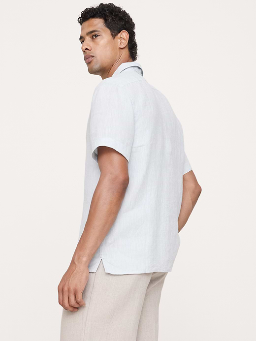 Banana Republic Standard-Fit Linen Resort Shirt — photo 3