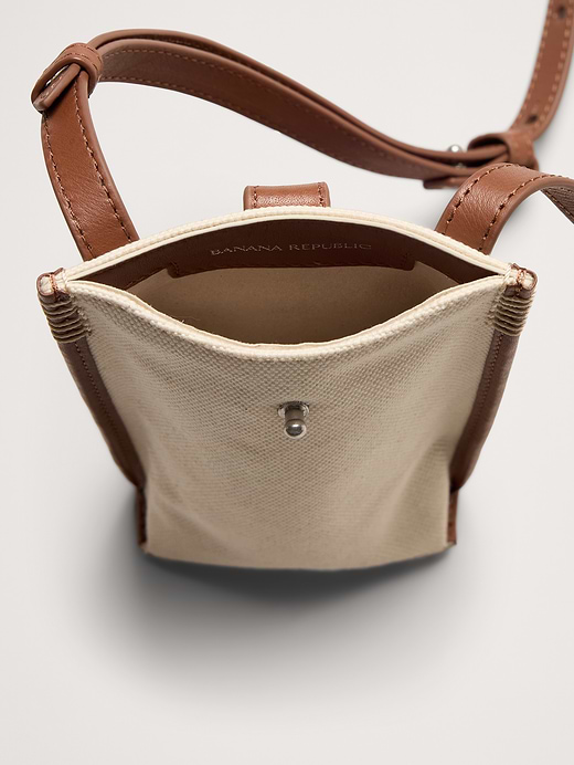 Banana Republic Crossbody Pouch — photo 6