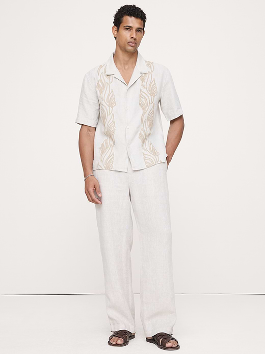 Banana Republic Relaxed-Fit Embroidered Linen Resort Shirt — photo 1