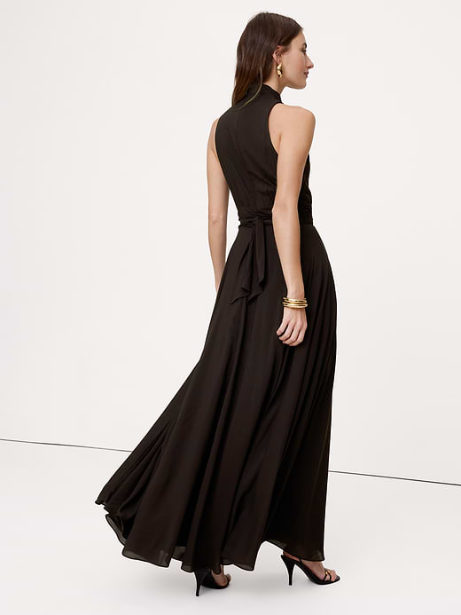Banana Republic Stretch-Crepe Maxi Dress — photo 3
