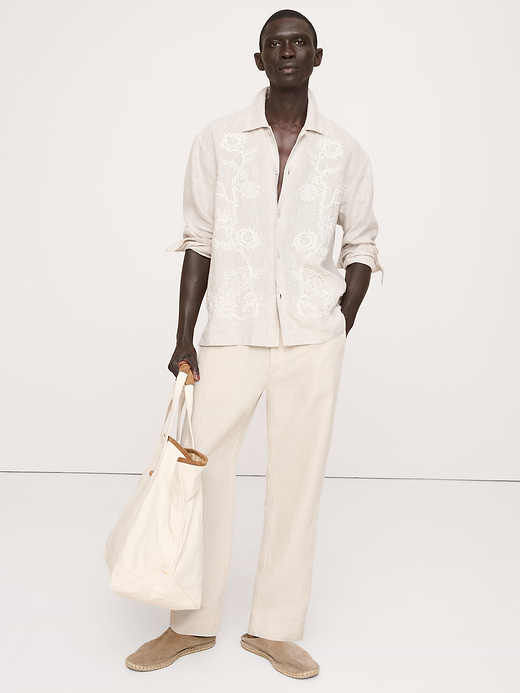 Banana Republic Relaxed-Fit Embroidered Linen Long-Sleeve Resort Shirt — photo 1