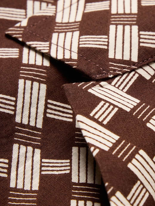 Banana Republic Relaxed-Fit Cotton Slub Resort Shirt — photo 3