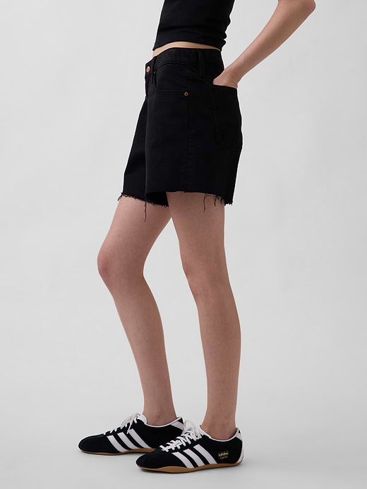 Gap 4" Mid Rise UltraSoft Relaxed Cutoff Shorts — photo 4