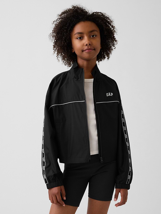 Gap Kids Relaxed Logo Windbreaker Jacket — photo 1