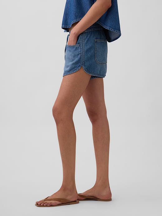 Gap Mid Rise UltraSoft Denim Easy Dolphin Shorts — photo 4